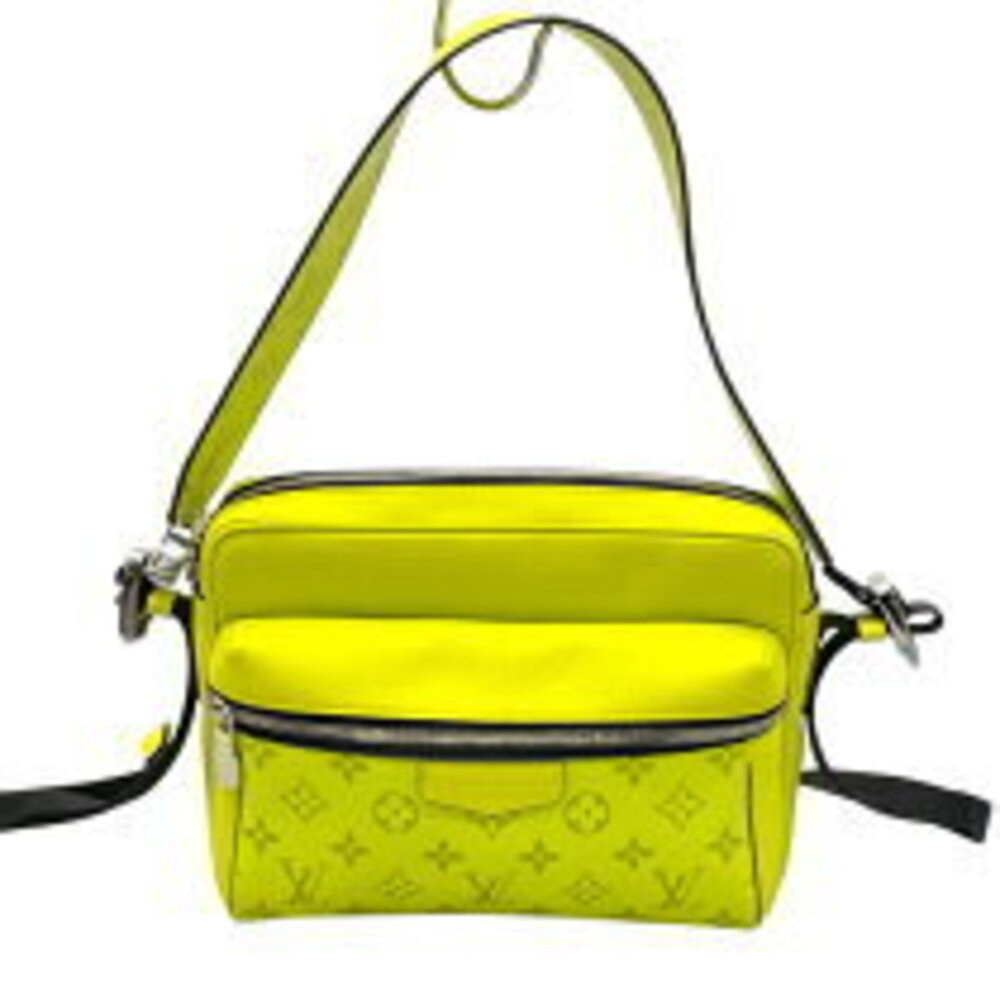 Louis Vuitton Messenger Bag Jaune Taigarama Shoulder